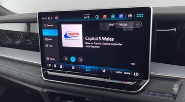 2025 Volkswagen 2.0 TSI R-Line DSG 4Motion Euro 6 5-door (Purple) - Image: 7