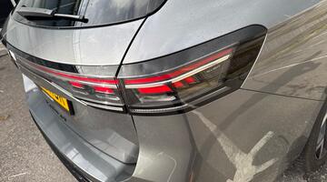 2025 Volkswagen ETSI MHEV R-Line DSG Euro 6 5-door (Grey) - Image: 16