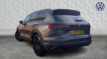 2025 Volkswagen 3.0 TDI V6 Black Edition Tiptronic 4Motion Euro 6 5-door (Grey) - Image: 3