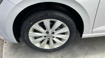 2019 Volkswagen 1.0 TSI SEL Euro 6 5-door (Silver) - Image: 34