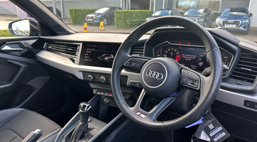 2022 Audi 1.0 TFSI 30 S line Sportback S Tronic Euro 6 5-door (Black) - Image: 6