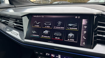 2025 Audi 45 S line Auto 5-door 82kWh (Blue) - Image: 7