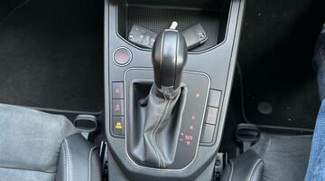 2022 SEAT 1.0 TSI XCELLENCE Lux DSG Euro 6 5-door (Red) - Image: 32