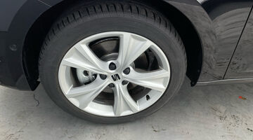 2025 SEAT EHybrid 25.8kWh FR DSG Euro 6 5-door (Black) - Image: 27