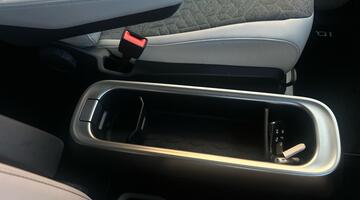 2025 Volkswagen Pro 79kWh Style Auto 5-door (SWB, 5Seat) (Green) - Image: 37