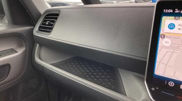 2025 Volkswagen Pro 79kWh Commerce Plus Auto 5-door (White) - Image: 34