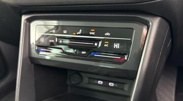 2020 Volkswagen TSI Life DSG Euro 6 5-door (White) - Image: 7