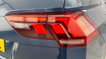 2024 Volkswagen TSI R-Line Edition DSG Euro 6 5-door (Blue) - Image: 28