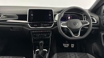 2025 Volkswagen TSI R-Line DSG Euro 6 5-door (Black) - Image: 8