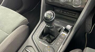 2018 Volkswagen 2.0 TDI SEL 4Motion Euro 6 5-door (Blue) - Image: 14