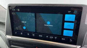 2025 Volkswagen T32 65kWh Commerce Pro Kombi Auto LWB 5-door (Grey) - Image: 18