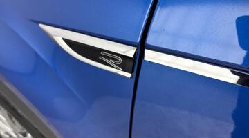 2025 Volkswagen TSI R-Line DSG 2WD Euro 6 2-door (Blue) - Image: 36