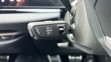 2025 Audi 2.0 TFSI S line S Tronic Euro 6 5-door (Red) - Image: 38