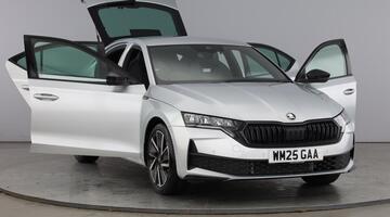 2025 Škoda TSI ACT SportLine Euro 6 5-door (Silver) - Image: 10