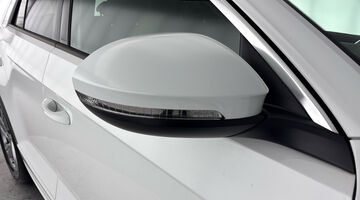 2025 Volkswagen TSI R-Line DSG Euro 6 5-door (White) - Image: 40