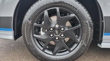 2026 Ford 320 Duratec 11.8kWh Sport Crew Van Auto Euro 6 5-door (Grey) - Image: 17