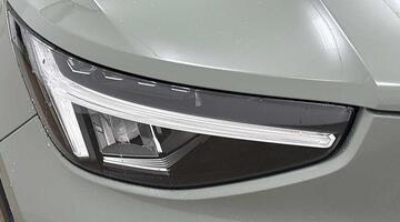 2022 Volvo Recharge 69kWh Plus Auto 5-door (Green) - Image: 22