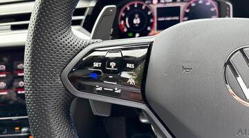 2025 Volkswagen 2.0 TSI R Fastback DSG 4Motion Euro 6 5-door (White) - Image: 33