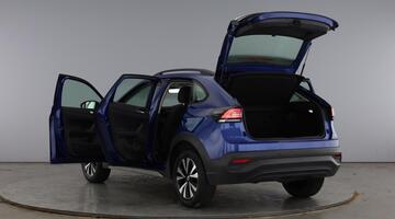 2023 Volkswagen 1.0 TSI Life Euro 6 5-door (Blue) - Image: 11