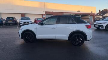 2025 Volkswagen TSI Black Edition Plus DSG Euro 6 5-door (White) - Image: 15