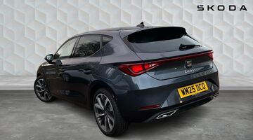 2025 SEAT ETSI MHEV FR Sport DSG Euro 6 5-door (Grey) - Image: 3