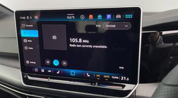 2025 Volkswagen ETSI MHEV R-Line DSG Euro 6 5-door (Grey) - Image: 22