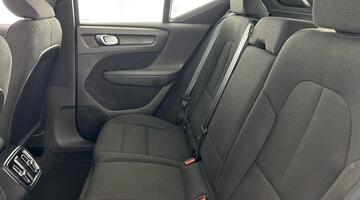 2021 Volvo T2 Momentum Core Euro 6 5-door (White) - Image: 30