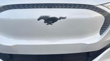 2026 Ford Standard Range 72kWh Select 5-door (White) - Image: 24