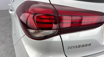 2020 Hyundai SE Launch Edition Euro 6 5-door (Grey) - Image: 29