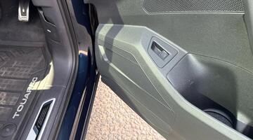 2025 Volkswagen 3.0 TDI V6 Black Edition Tiptronic 4Motion Euro 6 5-door (Blue) - Image: 39