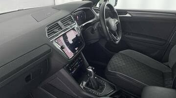 2022 Volkswagen 2.0 TDI R-Line DSG Euro 6 5-door (White) - Image: 2