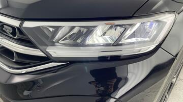 2025 Volkswagen TSI R-Line DSG Euro 6 5-door (Black) - Image: 39