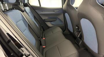 2025 Volvo Single Motor Extended Range 69kWh Plus Auto 5-door (Black) - Image: 9