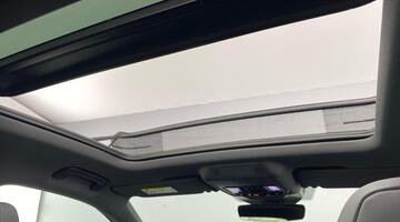 2025 Volkswagen 2.0 TSI R-Line DSG Euro 6 5-door (Black) - Image: 19