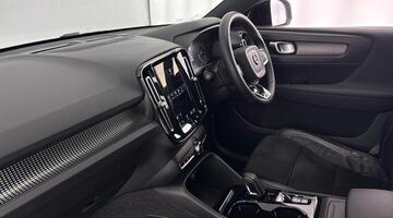 2021 Volvo T3 R-Design Auto Euro 6 5-door (White) - Image: 2