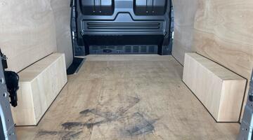 2025 Volkswagen 2.0 TDI 110 Commerce Plus Van (Grey) - Image: 27