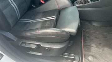 2022 Ford EcoBoost ST-3 Euro 6 5-door (White) - Image: 12