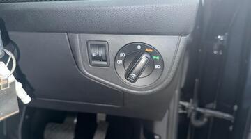 2024 Volkswagen 1.0 TSI Life DSG Euro 6 5-door (Black) - Image: 21