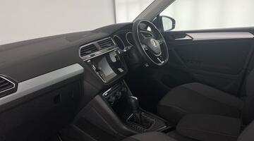 2020 Volkswagen TSI EVO Match DSG Euro 6 5-door (Blue) - Image: 2