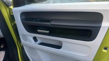 2025 Volkswagen Pro 79kWh Style Auto 5-door (SWB, 5Seat) (Green) - Image: 42