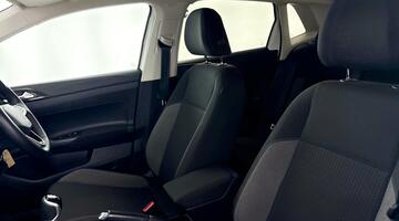 2022 Volkswagen 1.0 TSI Life Euro 6 5-door (White) - Image: 30