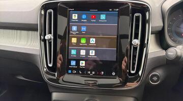 2024 Volvo 2.0 B4 MHEV Ultra Bright DCT Auto Euro 6 5-door (Silver) - Image: 7