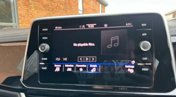 2022 Volkswagen TSI R-Line DSG Euro 6 5-door (Black) - Image: 16