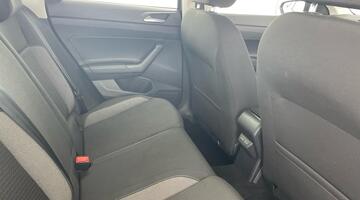 2023 Volkswagen 1.0 TSI Life Euro 6 5-door (Grey) - Image: 17