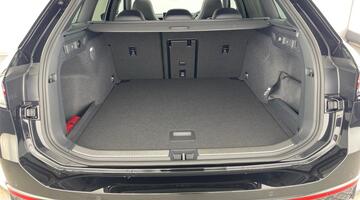 2025 Volkswagen 2.0 TSI R-Line DSG Euro 6 5-door (Black) - Image: 36