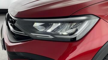 2022 Volkswagen 1.0 TSI R-Line Euro 6 5-door (Red) - Image: 39