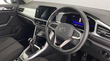 2025 Volkswagen TSI Match Euro 6 5-door (Silver) - Image: 6