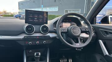 2024 Audi TFSI CoD 35 S line S Tronic Euro 6 5-door (Black) - Image: 10