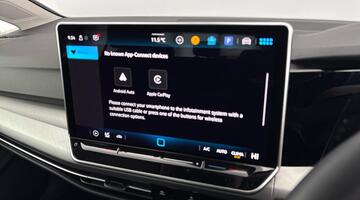 2025 Volkswagen TSI Match Euro 6 5-door (Blue) - Image: 17