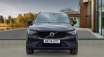 2025 Volvo 2.0 B4 MHEV Plus DCT Auto Euro 6 5-door (Black) - Image: 8
